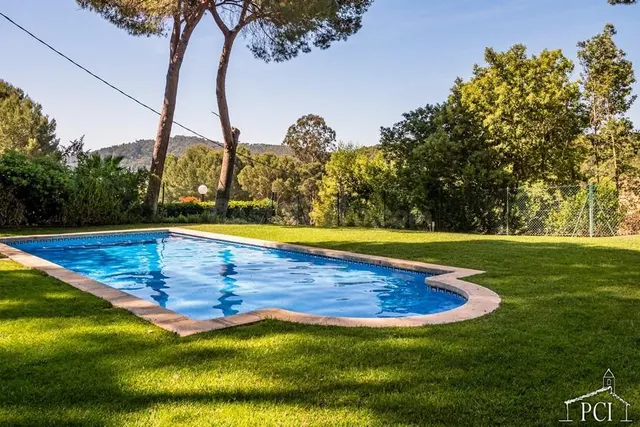 ALQUILER TURÍSTICO - Fantástica casa esquinera con piscina c - foto 2