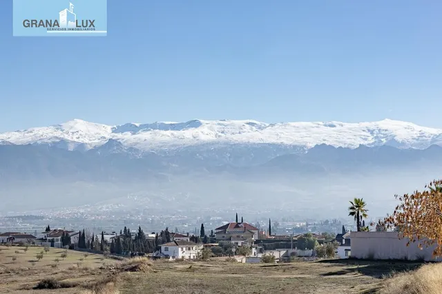 Parcela exclusiva con estructura de Chalet independiente y piscina en Urb. El Montecillo, Las Gabias — 33