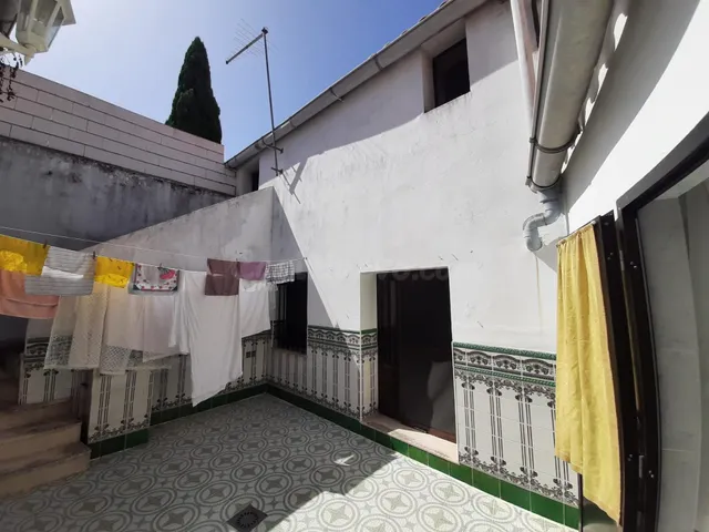 Casa con patio en Montanchez