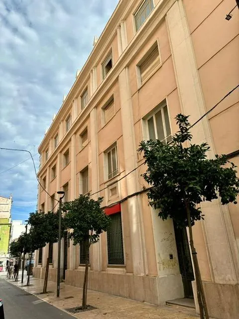 EDIFICIO HISTORICO EN PLENO CENTRO DE GANDIA — 8