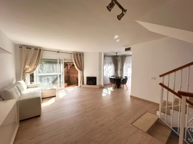Villa 4 habitaciones 223m² en alquiler - Marbella - foto 2