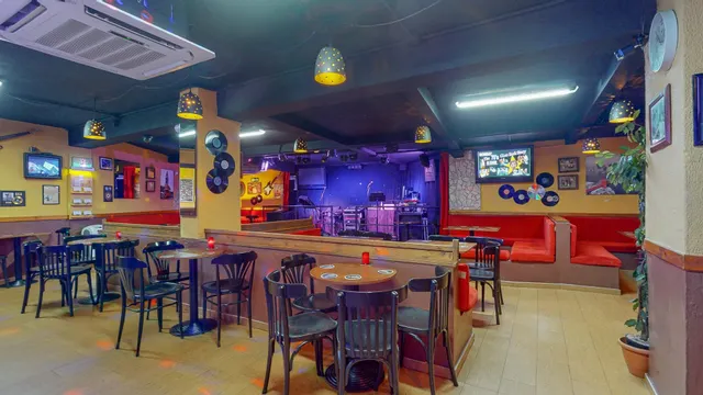 Oportunidad: traspaso de local comercial en Santa Ponça — 13