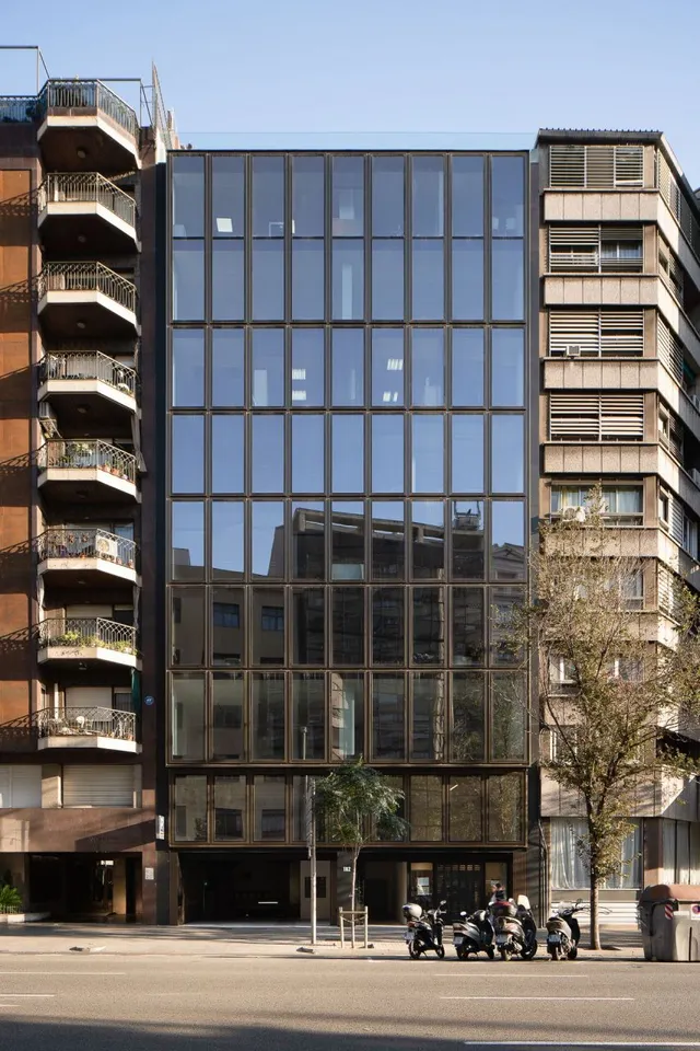 Oficina 199m² en alquiler - Eixample — 16