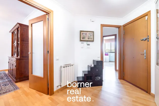 Piso en venta en Calle de Josep Puig i Cadafalch — 5