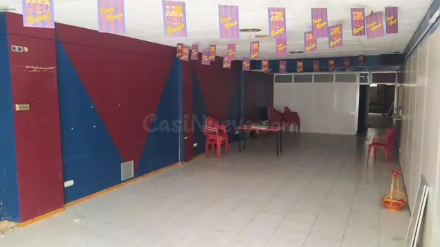 Gran local en planta baja — 2
