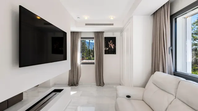 Chalet 6 habitaciones 712m² en venta - Marbella — 13