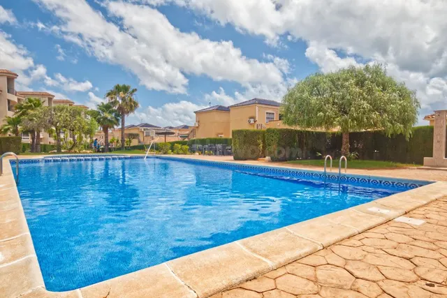 Luminoso y acogedor apartamento de 2 habitaciones con vistas - foto 3