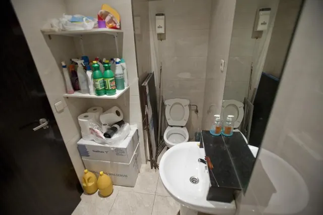 Pub en pleno funcionamiento en venta en Quintanar del Rey. — 31