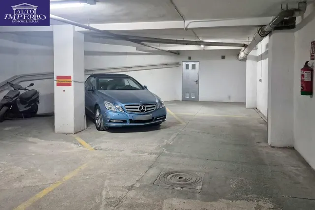 Piso y cochera en venta junto Acera de Darro. — 37