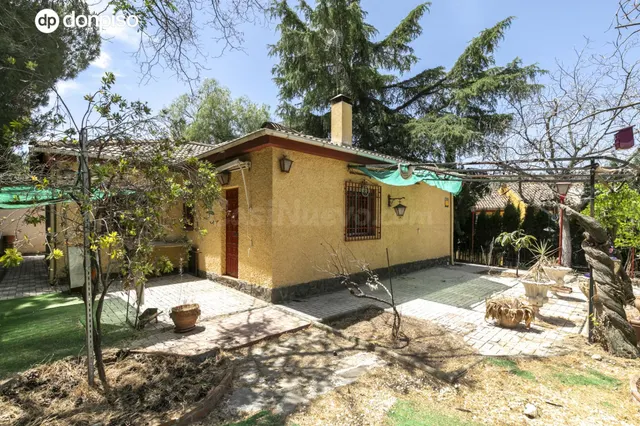 PARCELA URBANA CON CHALET Y GRAN POTENCIAL DE EDIFICACIÓN EN - foto 5