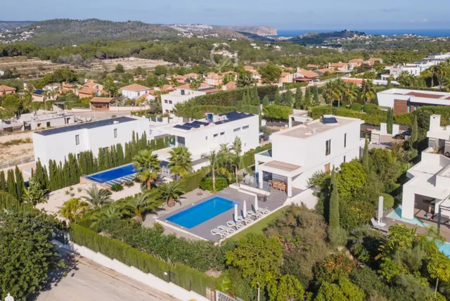 Villa aurena · arquitectura contemporanea, luz y calma mediterranea en javea — 10
