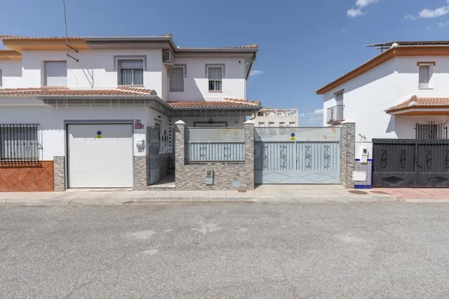 Chalet 3 habitaciones 113m² en venta - Zona aeropuerto — 3