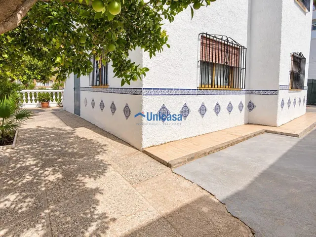 CHALET INDEPENDIENTE · 2 VIVIENDAS · PARCELA DE 422 M2 — 8