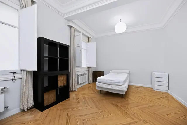 Amplio Piso en Venta en Ciudad Universitaria, Madrid - ¡Oportunidad Única! — 25