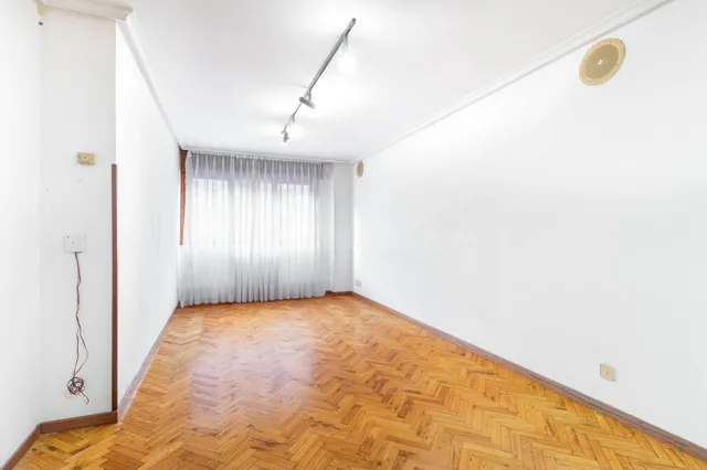 Piso en Silla del Rey, Oviedo — 2