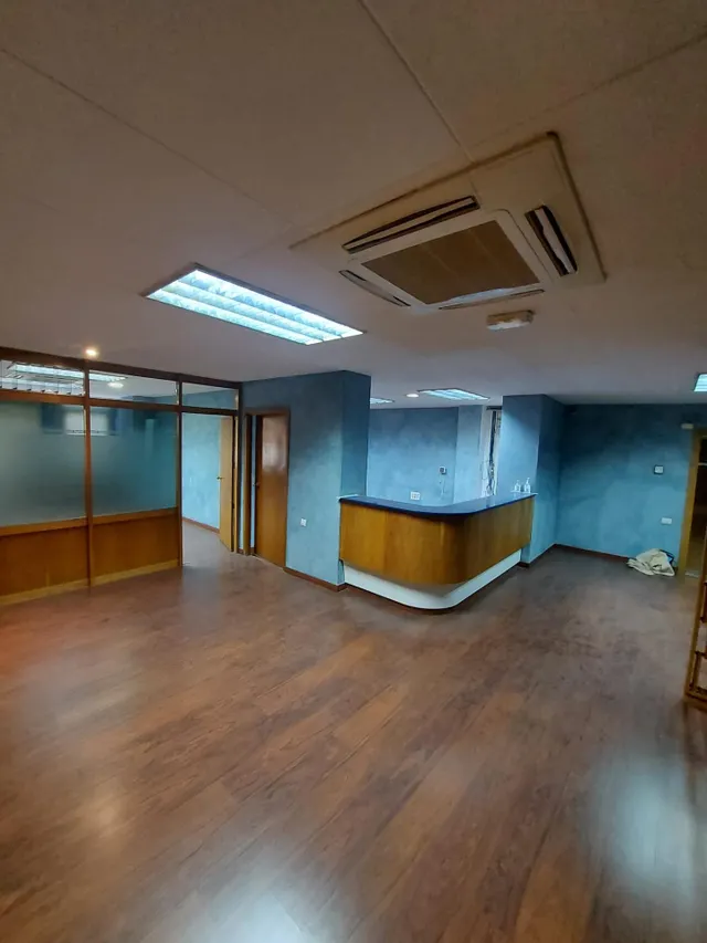 SE VENDE LOCAL DE OFICINAS EN EL CENTRO DE MURCIA — 3