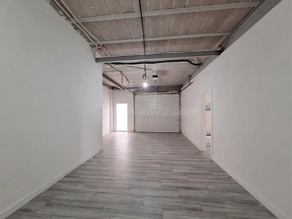 Vivienda reformada + Negocio con garaje, en Pinoso | ¡Vive, trabaja o invierte!