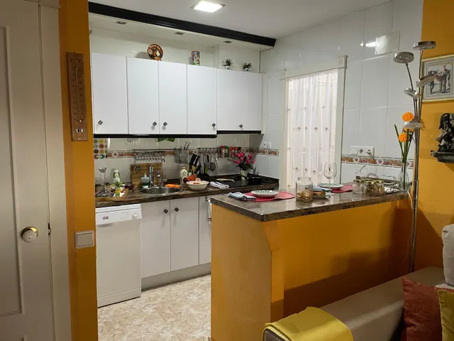 CHALET ADOSADO CON PISCINA PRIVADA EN LOS ALTOS – TORREVIEJA — 4