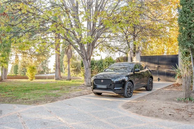 chalet independiente con la mejor parcela en la prestigiosa  urbanización de el serrallo — 6