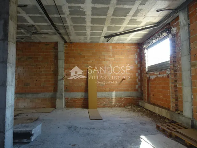 VENTA DE LOCAL COMERCIAL EN ASPE EN BUENA ZONA, CERCA DE COL - foto 5