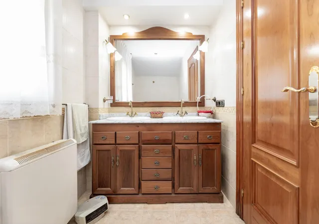 Chalet independiente con piscina privada en Barrio de Monachil – Vistas espectaculares y gran parcela. — 26
