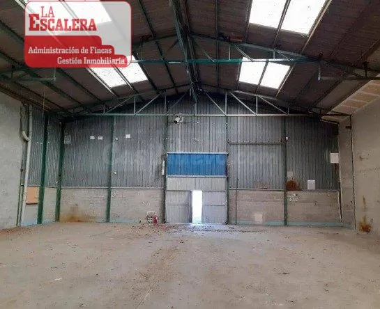 Nave industrial diáfana en polígono industrial - foto 2