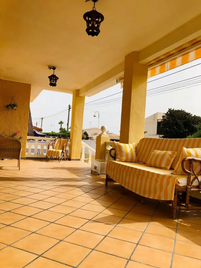 Villa privada con 6 habitaciones frente al mar en Guardamar playa. — 5