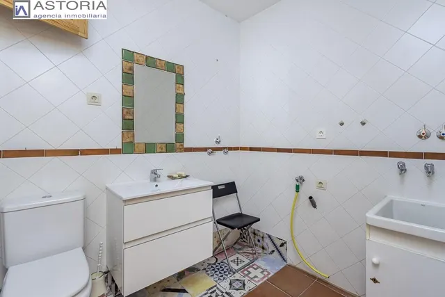 Casa reformada en el Camino del Sacromonte — 24