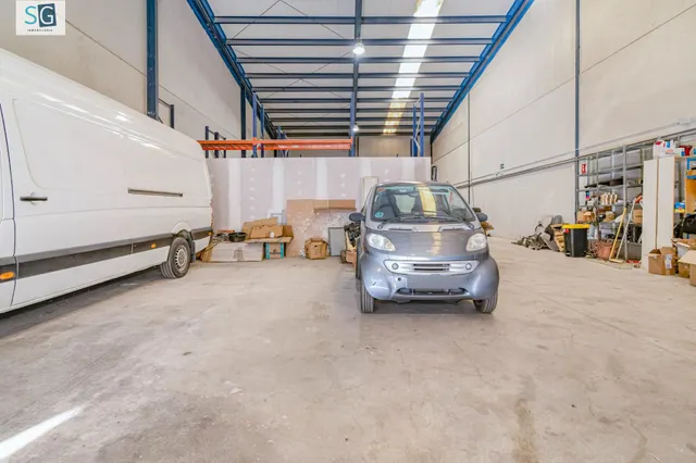 NAVE INDUSTRIAL — 10