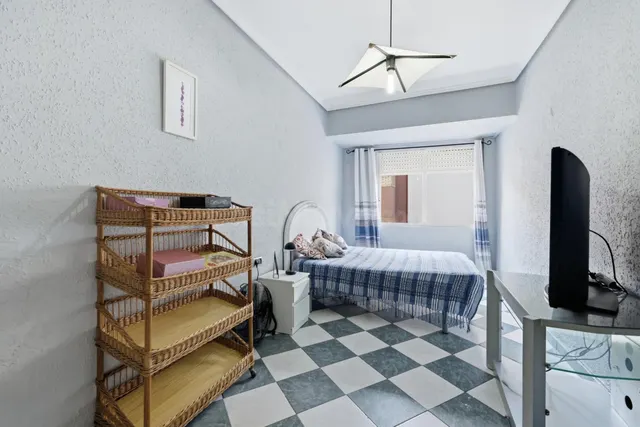 Piso de 114 m2 construidos con 3 habitaciones, balcón y trastero en Sagunto pueblo — 13
