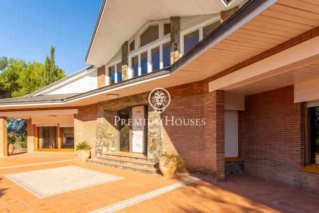 Casa en venta en Montornès del Vallès — 5