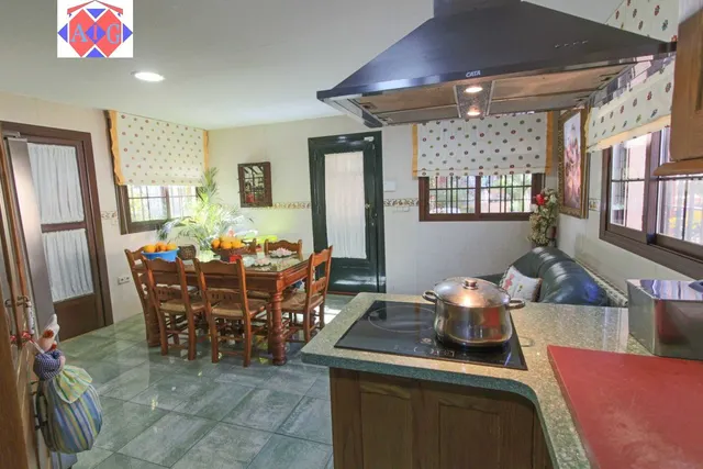 0110 Chalet en Zona Residencial, El Romeral. — 9