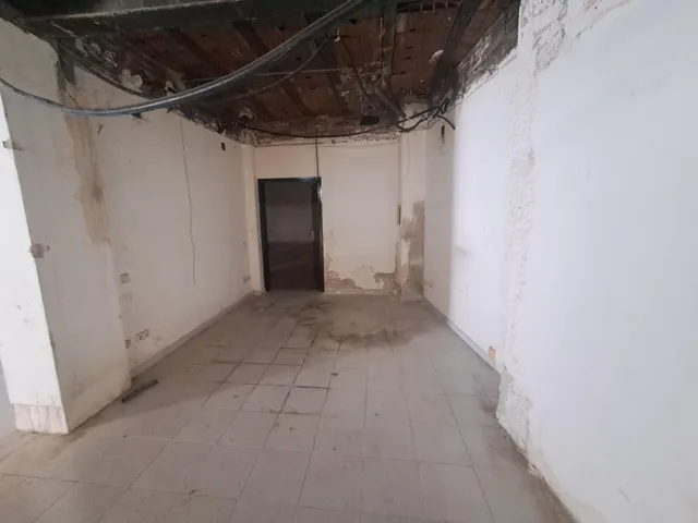 LOCAL EN VENDA BARRIO POBLE SEC — 6
