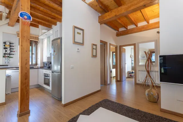 PISO CON BALCÓN, GARAJE Y TRASTERO URBANIZACIÓN PRIVADA CON PISCINA — 6