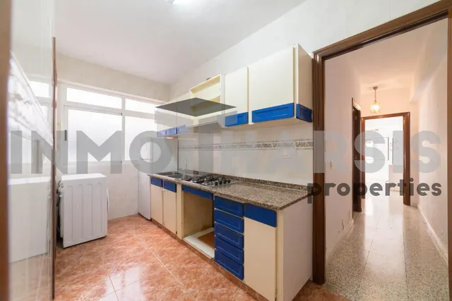 Se vende en los angeles con ascensor — 22
