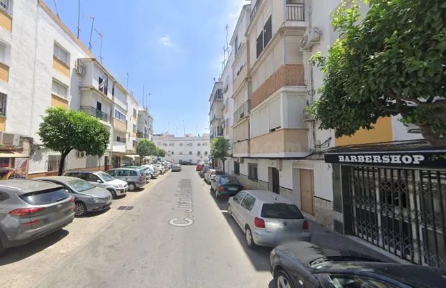 Se vende piso OKUPADO en Calle Juan Sebastian Elcano Nº 14 D - foto 3