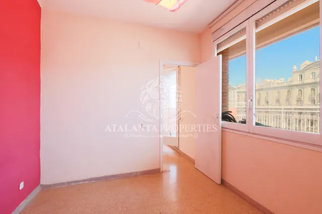 Ático con terraza, vistas despejadas y una luz especial — 8