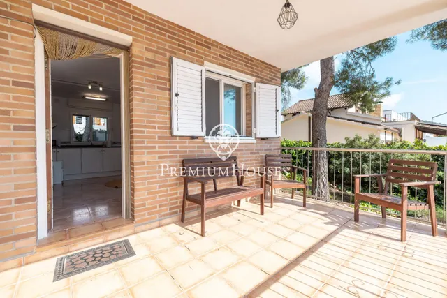 Casa independiente con jardín en Canyelles - foto 3
