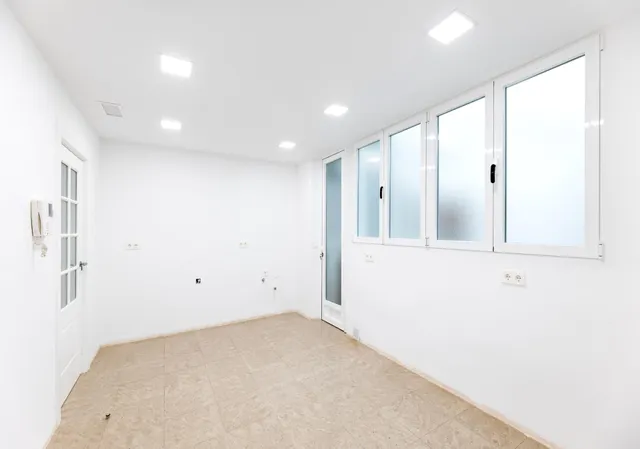 PISO DE 5 DORMITORIOS EN CALLE RECOGIDAS — 9