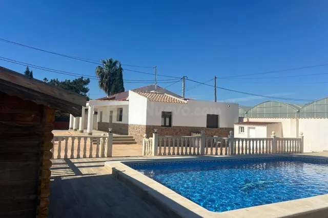 Villa independiente Dolores