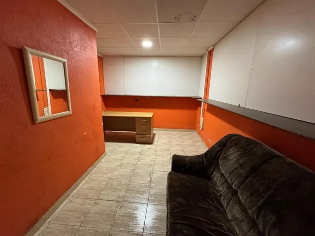 Local comercial 496m² en venta - Playa del Cura — 22