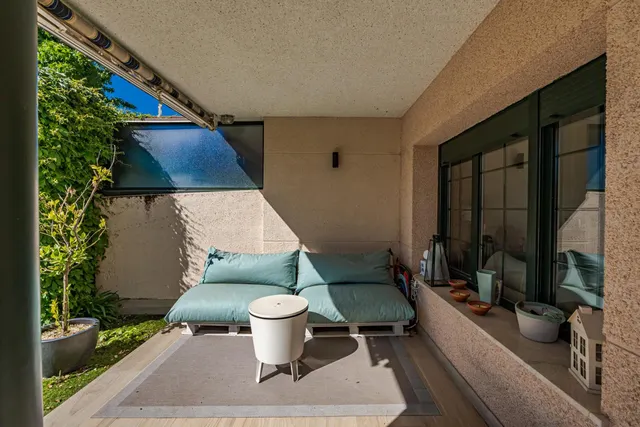 MAGNÍFICO CHALET EN LA SIERRA DE GUADARRAMA PARA VIVIR EN UNA PLANTA Y LISTO PARA ENTRAR A 25 MINUTOS DE MADRID CON PORCHE, JARDÍN Y PISCINA — 37