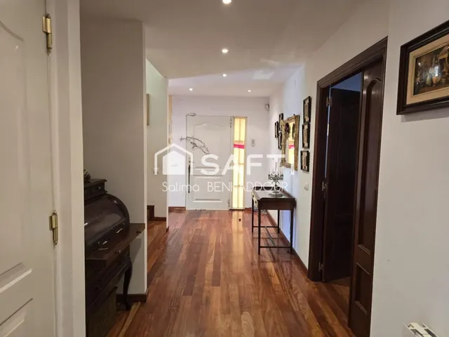 Estupendo chalet de 998 m2 de parcela y 620 m2 de vivienda. — 24