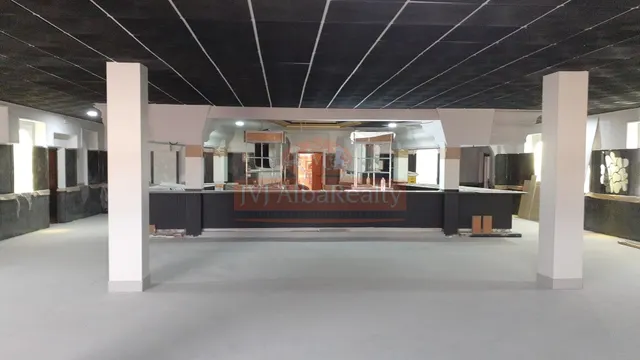 OPORTUNIDAD DE INVERSION, GRAN FINCA CON USO DE HOTEL Y RESTAURANTE EN EL PROVENCIO. — 2
