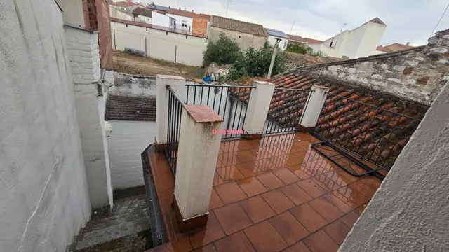CASA EN VENTA DE DOS PLANTAS — 19