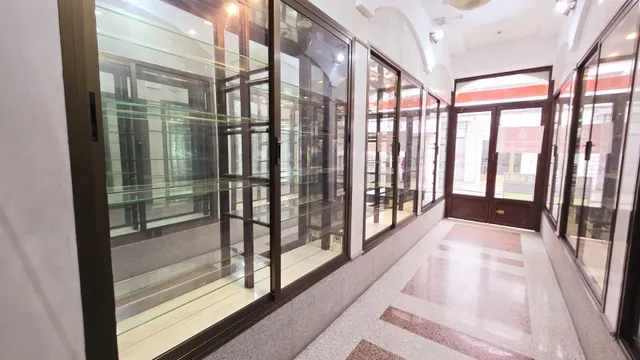 LOCAL COMERCIAL EN VENTA Y ALQUILER — 4
