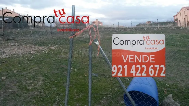 PARCELA URBANA EN PALAZUELOS DE ERESMA- PUEBLO