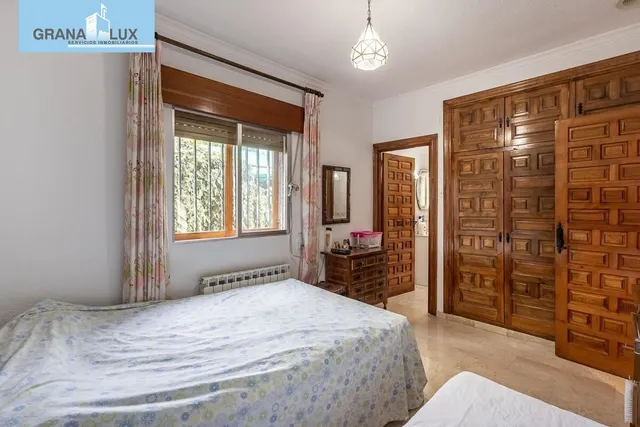 Espectacular Chalet en Ogijares - Ideal para Familias — 21