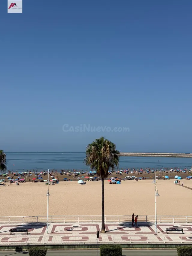 Vivienda en primera línea de playa en Valdelagrana — 16