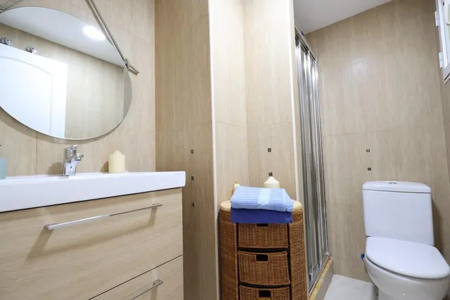 Torrevieja Avda de la Libertad, apartamento en planta 1ª frente al nuevo centro comercial del puerto — 14